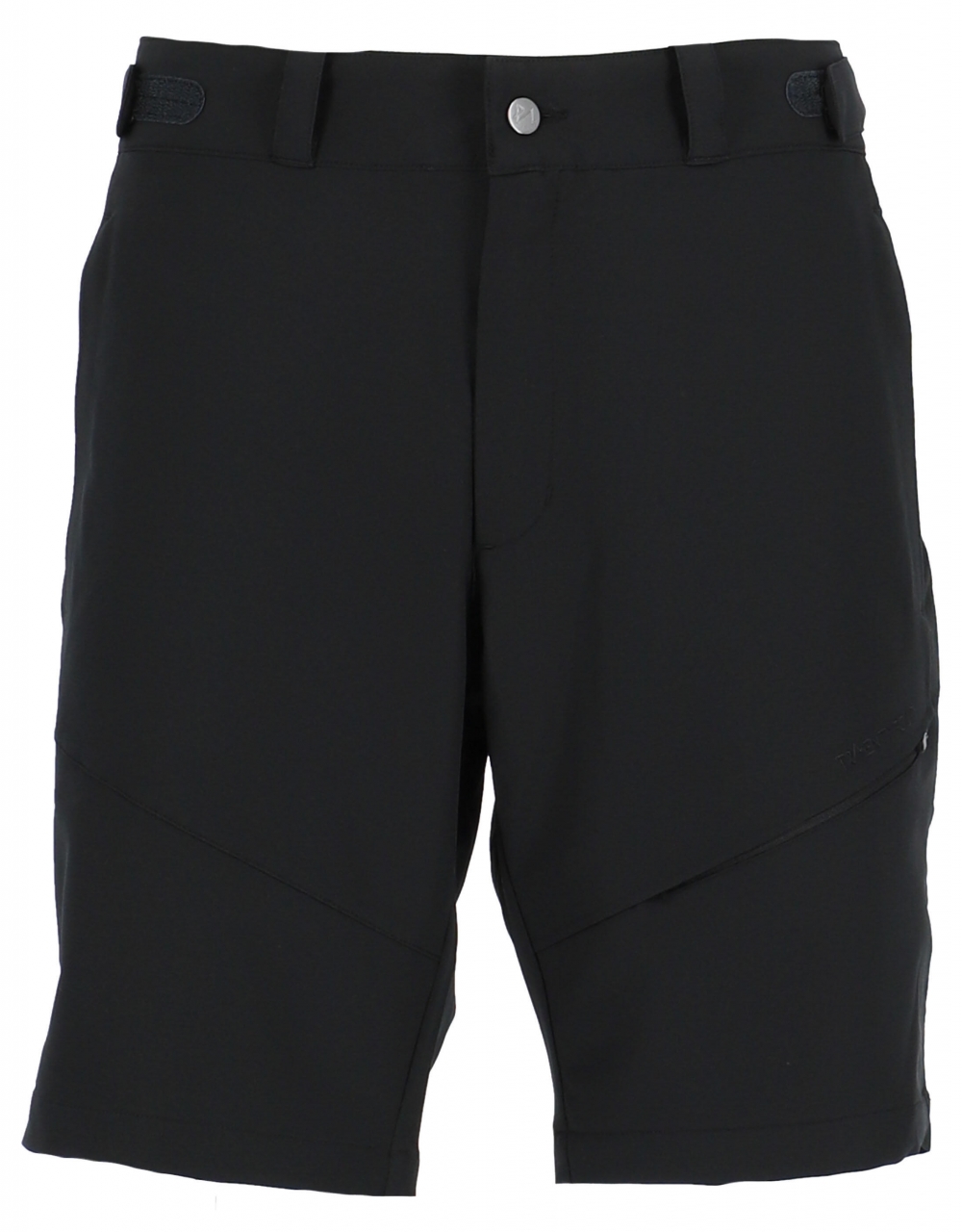 Lett softshell shorts - perfekt til både korte og lange turer. Den har flere praktiske lommer, mulighet for justering i livet og er laget i et materiale som tørker raskt. Denne har optimal passform og passer like godt til både tur og hverdagsliv! 